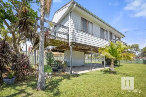 9 Lakeview Ave, Gorokan, NSW 2263