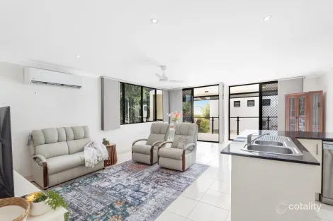 Property photo of 4/35 Queen Street Bongaree QLD 4507