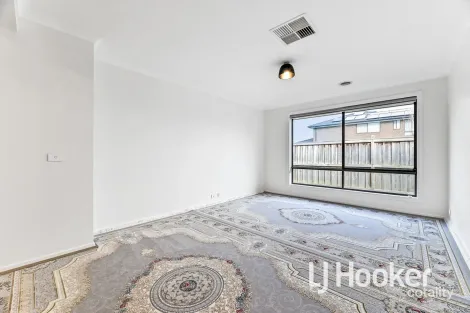Property photo of 31 Simmental Drive Clyde North VIC 3978