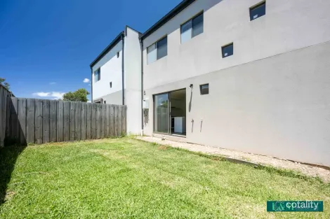 Property photo of 37 Arlington Park Parade Mickleham VIC 3064