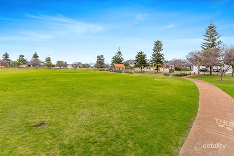 Property photo of 16 Johanna Way Secret Harbour WA 6173