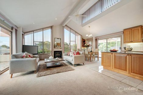 Property photo of 5 Antoinette Court Mount Waverley VIC 3149