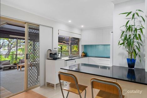 Property photo of 6 Duesbury Crescent Edens Landing QLD 4207