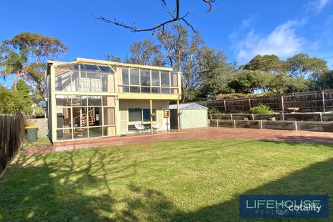 Property photo of 2 Bardia Avenue Seaford VIC 3198