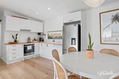 Property photo of 28 Eugenia Street Rye VIC 3941