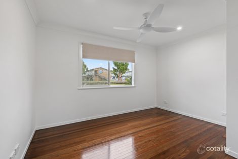Property photo of 9 Morala Avenue Biggera Waters QLD 4216