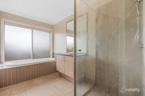 Property photo of 34 Bayside Drive Point Cook VIC 3030