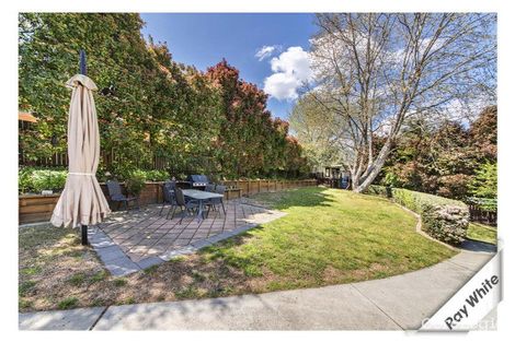 Property photo of 12 Hambly Place Karabar NSW 2620