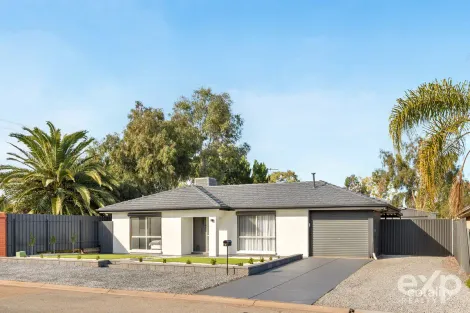 Property photo of 1 Riddoch Drive Andrews Farm SA 5114
