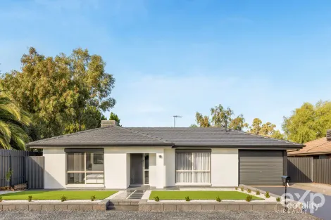 Property photo of 1 Riddoch Drive Andrews Farm SA 5114