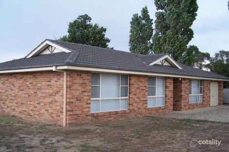 Property photo of 9 Newell Place Kelso NSW 2795