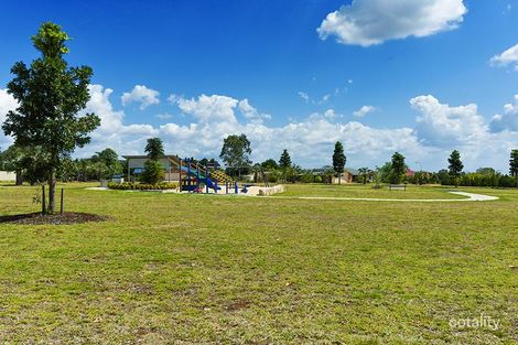 Property photo of 1 Vale View Court Highfields QLD 4352