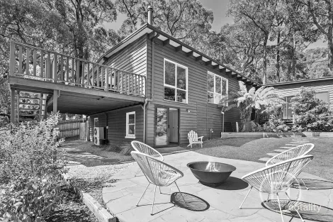 1020 Mornington-Flinders Rd, Red Hill, VIC 3937