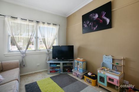 11 Mcfadzean Ave, Reservoir, VIC 3073