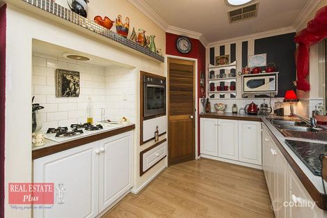 Property photo of 6B Thaxted Place Swan View WA 6056