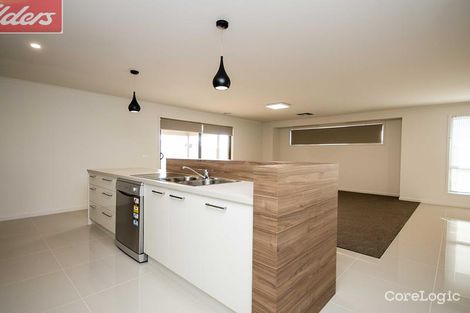 Property photo of 8 Lowerson Way Wodonga VIC 3690