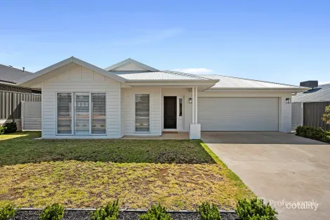 14 Worrall Ct, Maryborough, VIC 3465