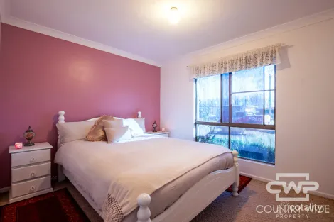 Property photo of 6 Coakes Street Guyra NSW 2365