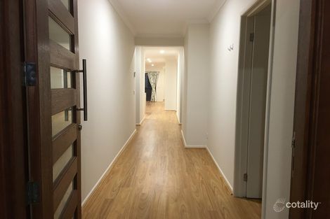 Property photo of 17 Heatherbell Avenue Point Cook VIC 3030