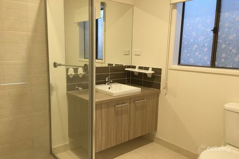 Property photo of 17 Heatherbell Avenue Point Cook VIC 3030