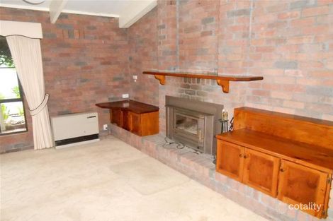 Property photo of 10 Glendale Grove McCrae VIC 3938