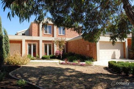 14 Sugarloaf Cl, Burwood East, VIC 3151