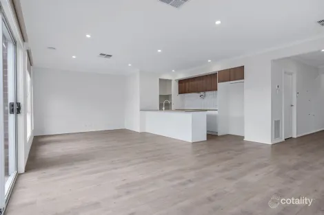Property photo of 29 Pendower Way Werribee VIC 3030