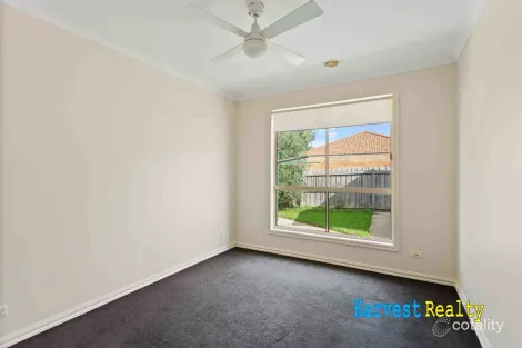 Property photo of 1 Baynton Crescent Lynbrook VIC 3975