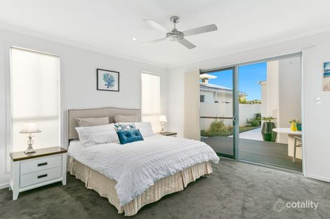 Property photo of 36 Cabana Boulevard Benowa QLD 4217