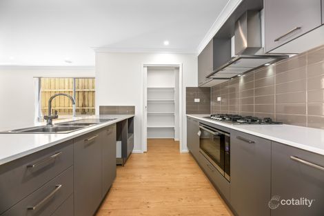 Property photo of 3 Sutton Way Officer VIC 3809