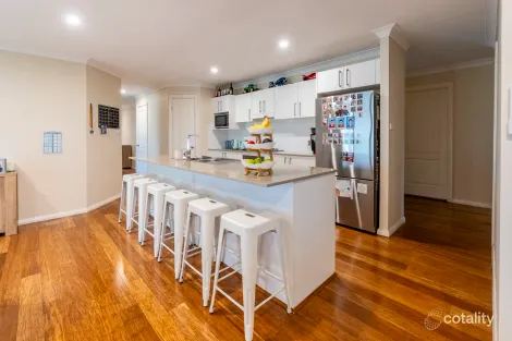 Property photo of 7 Parry Drive Temora NSW 2666