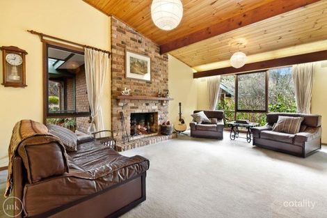 Property photo of 19 Cronus Court Eltham VIC 3095