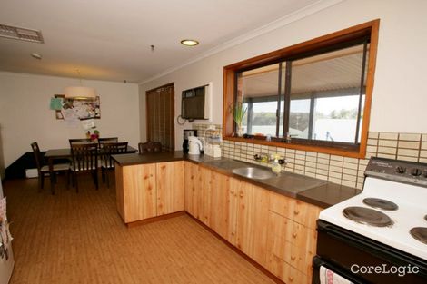 Property photo of 24 Mallory Street Ashmont NSW 2650