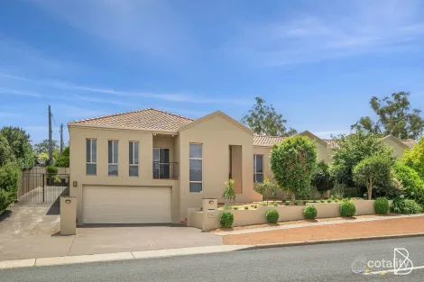 Property photo of 118 William Webb Drive Evatt ACT 2617