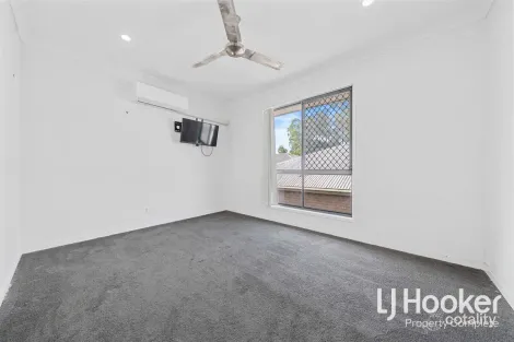 Property photo of 6 Limestone Court Yarrabilba QLD 4207