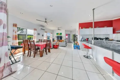 Property photo of 10 Yirra Crescent Rosebery NT 0832