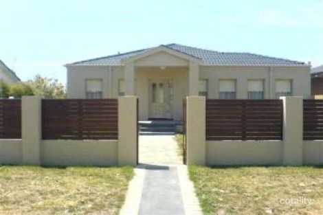 1/6 Moorfield Ave, Rosebud, VIC 3939