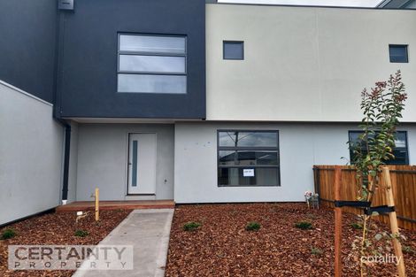 55a Racecourse Rd, Pakenham, VIC 3810