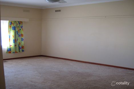Property photo of 32 Carpenter Street Kangaroo Flat VIC 3555