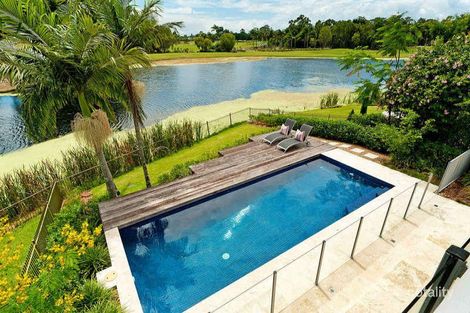 Property photo of 4901 Berkshire Crescent Hope Island QLD 4212