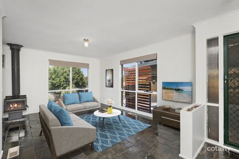 Property photo of 22 John Hunter Drive Endeavour Hills VIC 3802