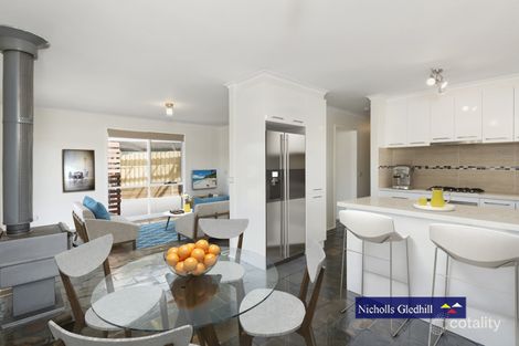 Property photo of 22 John Hunter Drive Endeavour Hills VIC 3802