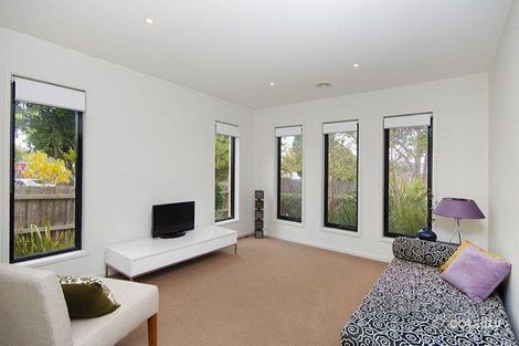 Property photo of 1/14 Merton Grove Manifold Heights VIC 3218