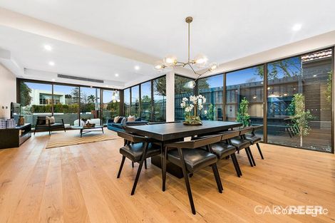 Property photo of 1/10 Orrong Grove Caulfield North VIC 3161