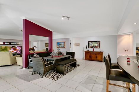 Property photo of 18 Greenbank Circuit Carrara QLD 4211