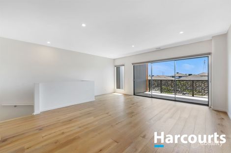 Property photo of 20 Spirit Boulevard Cranbourne East VIC 3977