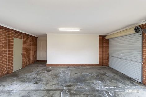 Property photo of 23 Dalbirra Place Springdale Heights NSW 2641