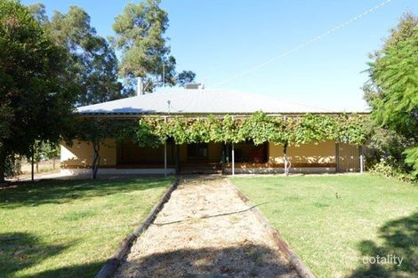 Property photo of 2374 Kulkyne Way Nangiloc VIC 3494
