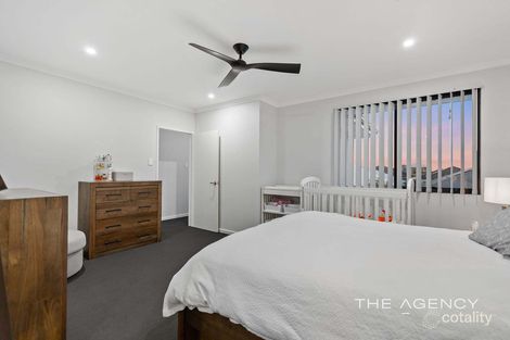 Property photo of 25 Citrine Street Treeby WA 6164