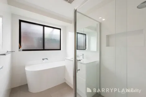 Property photo of 60 Bartlett Crescent Hoppers Crossing VIC 3029